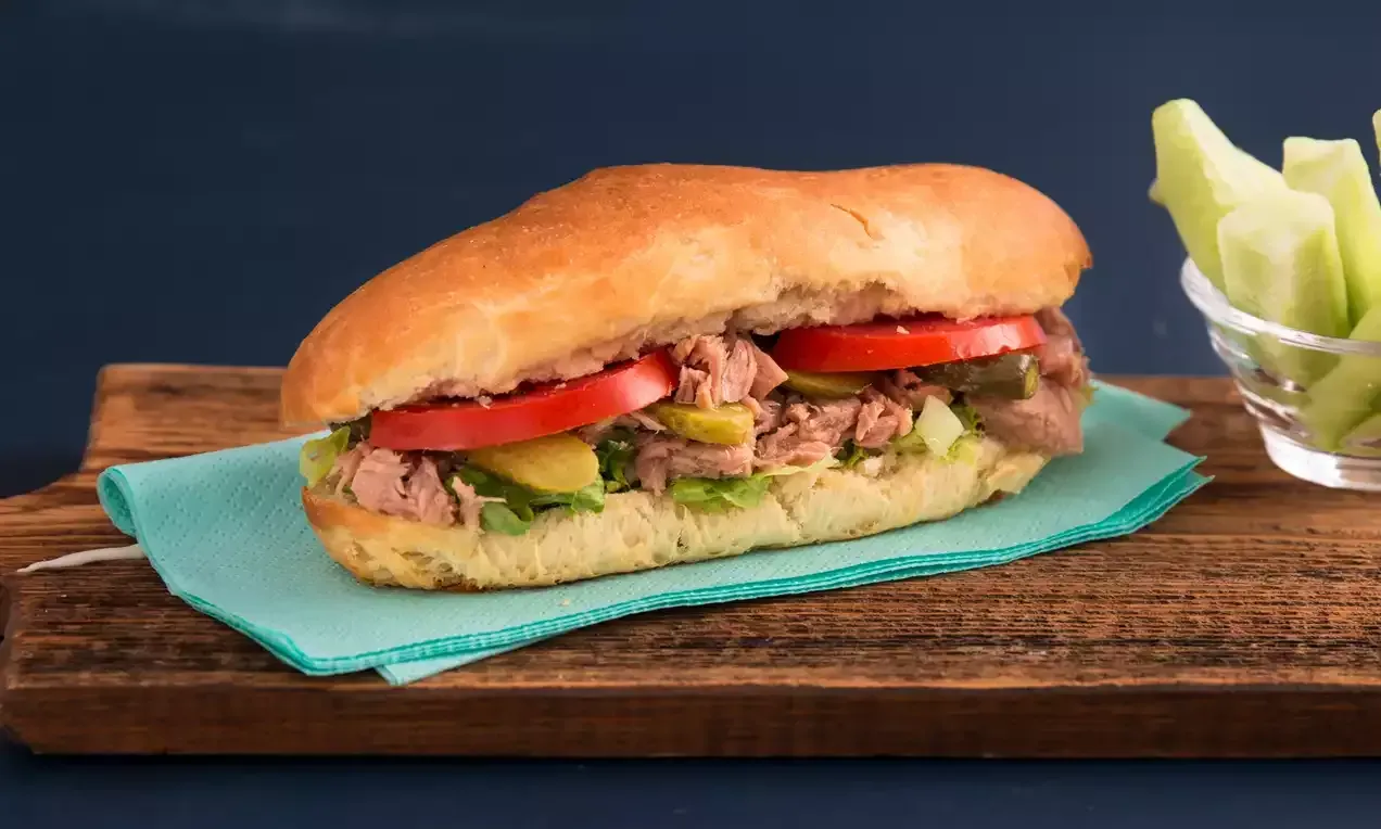 Ton Balıklı Sandviç