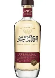 Avion Repesado Kadeh